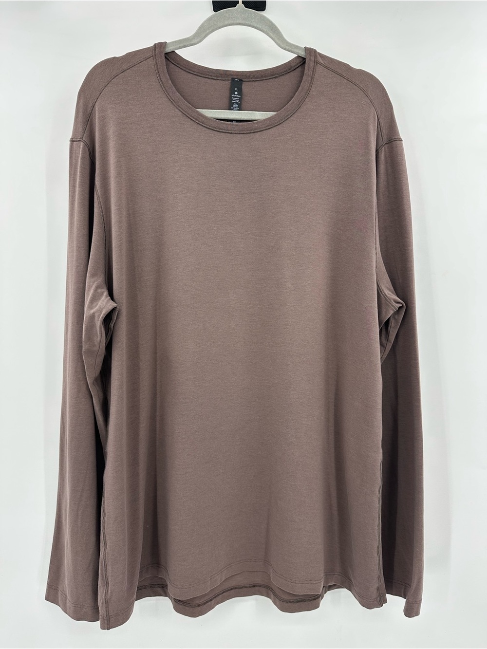 lululemon athletica Long Sleeve Crewneck Shirt - Dusty Brown XL